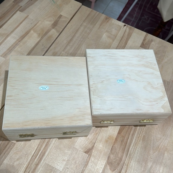 Doterra Wooden Square 25 Essential Oil Holders Bundle of 2 - Picture 5 of 5